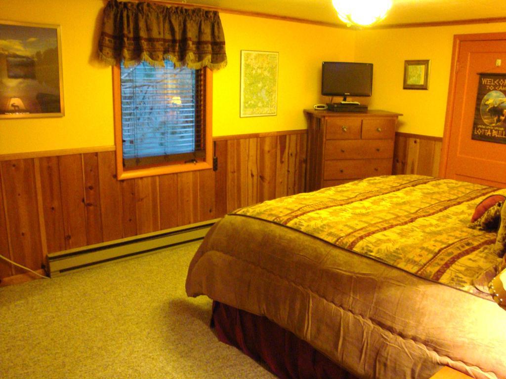 Yellowstone Wildlife Cabins West Yellowstone Zewnętrze zdjęcie